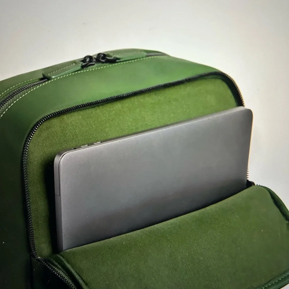 Backpack - Picture 6 of 8